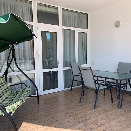 Town-House Golden Bugaz Apartment Karolino-Buhaz Ngoại thất bức ảnh