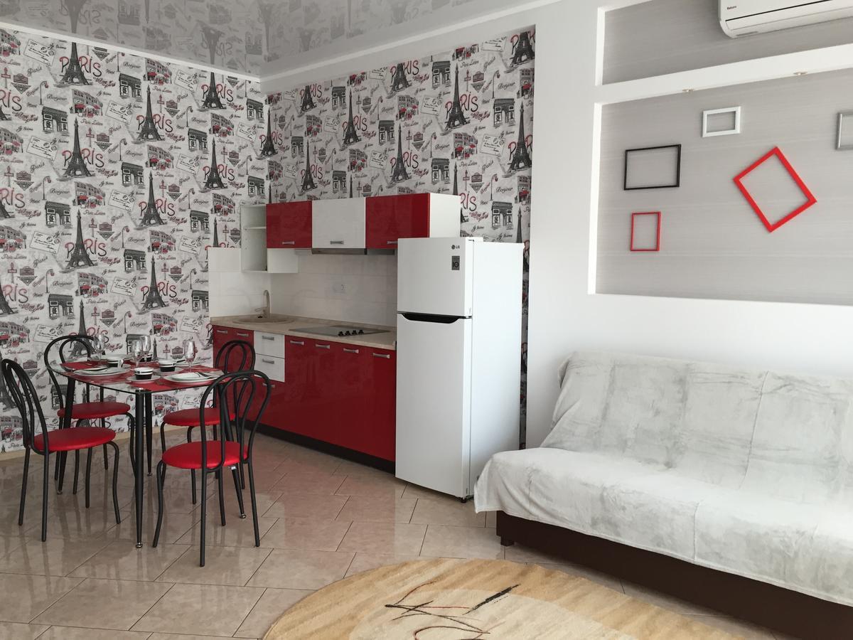 Town-House Golden Bugaz Apartment Karolino-Buhaz Ngoại thất bức ảnh